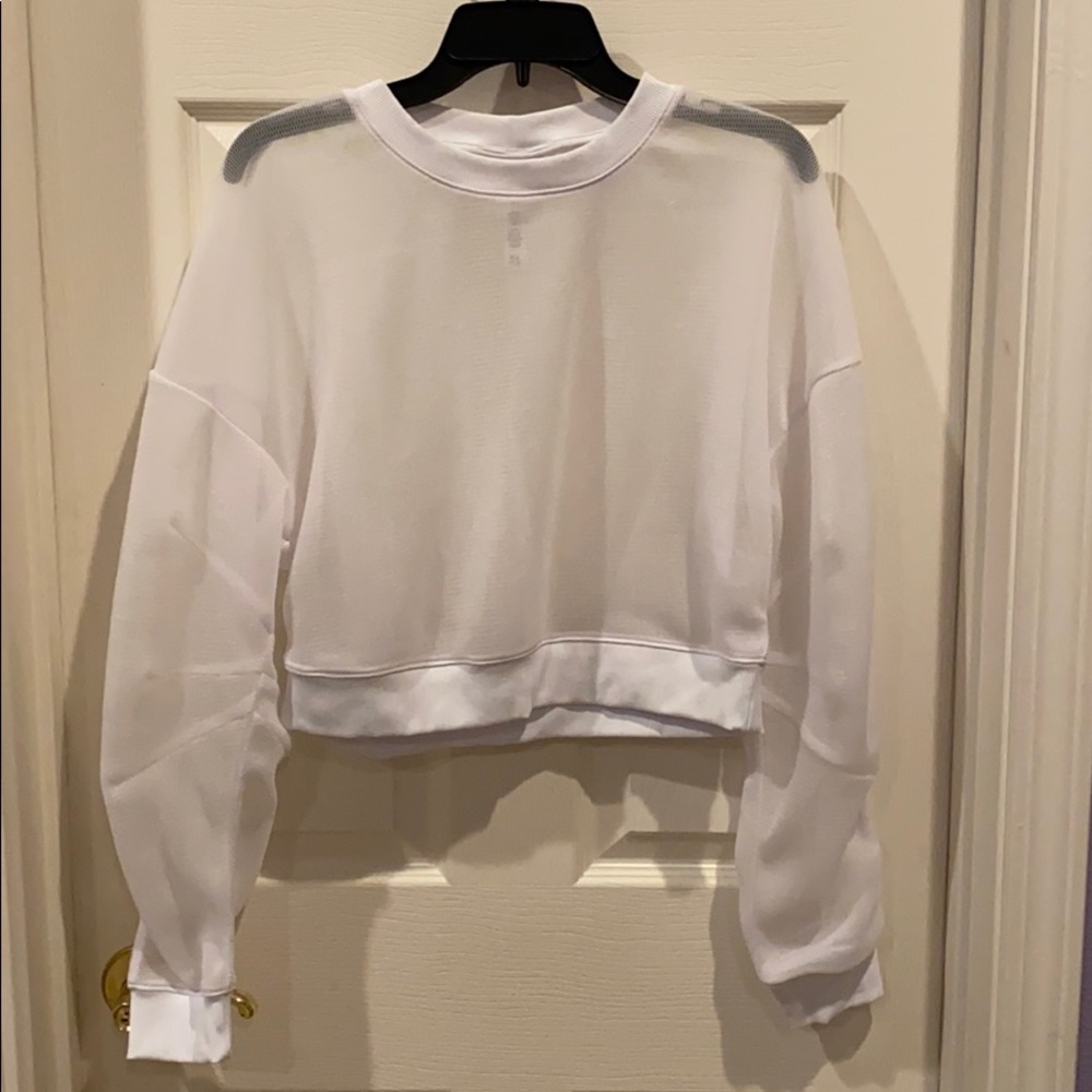 Cropped Alo Net White Sweatshirt